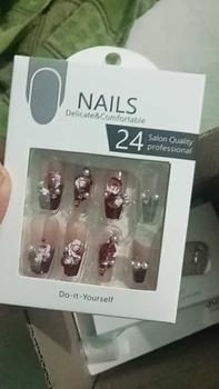 Product Review of Mã Z830_ Nailbox bền đẹp bộ 24 nail xinh dành cho nữ + được kèm phụ kiện keo dán Women from M** L** 1