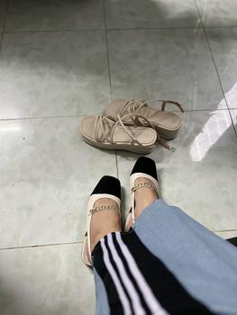 Product Review of EROSSKA - Giày sandal nữ đế xuồng dây quai mảnh cao 6cm màu nude - SB014 from n**u 0