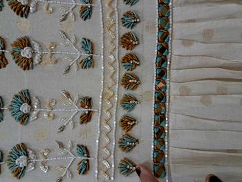 Product Review of DRESS INDIA  PREMIUM  ORI BURGUNDY from P**y T**l 0