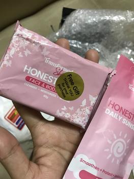 Product Review of HonestGlow Night Cream and Sunscreen SPF50PA+++  with Soap from l**a m** n** 2