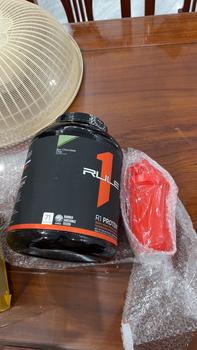 Product Review of (71 - 76 lần dùng ) Thực Phẩm Bổ Sung Thể hình  Whey Rule 1 R1 Protein 2.3kg  chính hãng tại Whey Sinh Viên from Q**c T**n F**g 1