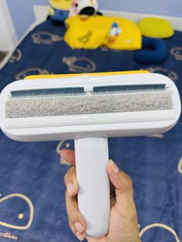 Product Review of แปรงรูดขนสัตว์เลี้ยง ลายเป็ด รุ่นอัพเกรด แปรงเก็บขนสัตว์เลี้ยง อุปกรณ์กำจัดขน ที่เก็บขนแมว หมา from 𝐍**❽ 3