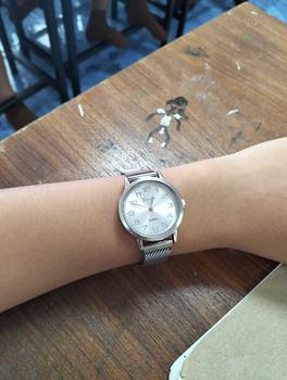 Product Review of นาฬิกาข้อมือผู้หญิง GENEVA หน้าปัดตัวเลขครบ-โรมันครบสิบสองจุด สายแม่เหล็ก-สายสแตนเลส (G23) from u**9 0