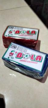 Product Review of LILIN MAINAN MERK BOLA / LILIN BOLA BESAR WARNA RANDOM from A**i 0