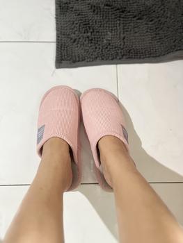 Product Review of รองเท้าใส่ในบ้าน รองเท้า สลิปเปอร์  พื้นยาง กันลื่น slipper สีพื้น (JIE) from n**a 1