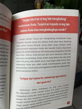 Product Review of BUKU MOTIVASI : SENI MENERTAWAKAN (BEBAN HIDUP) from y** ** 0