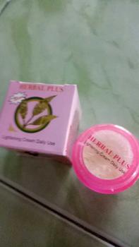 Product Review of Cream Herbal Plus Krim Herbal Plus_Cerianti from A**A 0