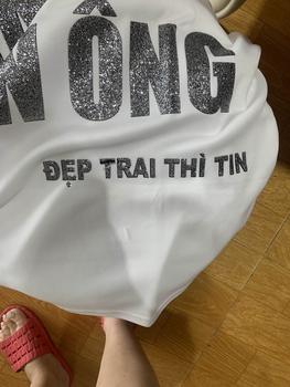 Product Review of Áo Phông Unisex (KHÔNG TIN ĐÀN ÔNG/ĐÀN BÀ) Hình In Nhũ Kim Tuyến - Chất Poly Mịn Form Rộng Thụng Siêu Hot Hit 2024 aothun  basic from L**h 1