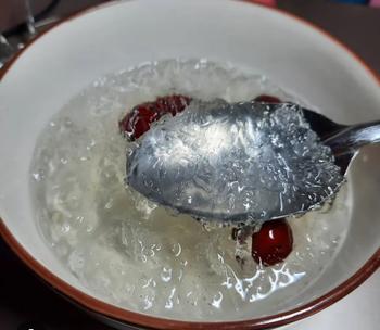 Product Review of Thô Loại 1 Yến Nguyên Tổ Mỏng Bụng Ít Lông ( nhíp, táo đỏ, đường phèn ) yen sao from N** M**o c**c 0