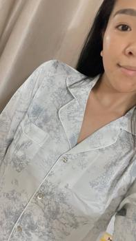 Product Review of Mã 10 - Pijama mặc nhà dài cho nữ họa tiết ghi đá- Bộ ngủ mặc nhà cao cấp hàng quảng châu cho nữ Women Áo Quần Ngủ from T**n M** H**9 0