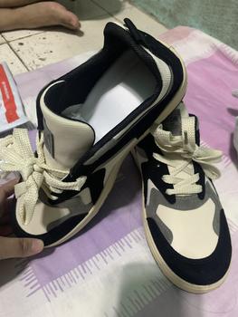 Product Review of Bestseller Fashion board shoes sports comfortable shoes for men Closed Runner Sneakers from f**u 2