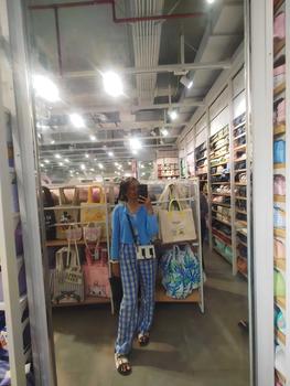 Product Review of Celana Tartan Wanita Panjang Kulot Kotak-Kotak Casual Kancing Depan 1099 from u**1 1