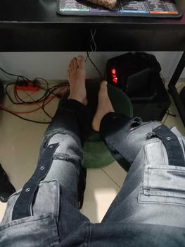 Product Review of Quần jean túi hộp rách khoan màu đen xám form suông rộng phù hợp cả nam và nữ from H**G T** C**N 3