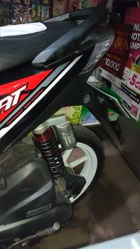 Product Review of Shock Tabung Yss New G-PLUS Smooth Vario 125 Vario 150 Beat Fi Scoopy Fi Vario 110 Fi Spacy Fi 330MM Original Thailand Yss from D**i W**i 0