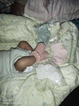 Product Review of 4 Pairs Of Cute Princess Socks For Baby Toddlers - Non-Slip, Lace Ruffled & Plain Colors! from A**a C**a 1