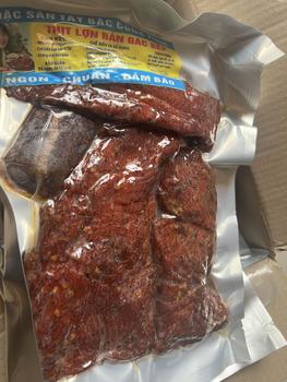 Product Review of Thịt Trâu Sấy Khô 500g. ( Kèm túi chẩm chéo ướt). Food from H** L**n 1
