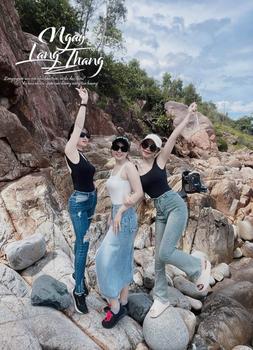 Product Review of Áo khoác cardigan croptop dài tay nữ vải len lưới hoa xuyên thấu khoác áo kiểu đầm hở sang chảnh G649 Nhung Women Ren Viền Ren Màu Đen Voi from H**a 2