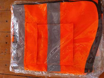 Product Review of เสื้อกั๊กสะท้อนแสง เสื้อกั๊กจราจร เสื้อกั๊กเซฟตี้ เพิ่มความปลอดภัยในการทำงาน และสำหรับขี่จักรยานและวิ่งออกกำลังกาย from C**i S**n 0