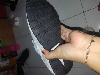 Product Review of Sepatu Sneakers Running Larocking Vetro Putih Polos dengan Teknologi Injection Outsole - Unisex - Outdoor from D**r 2
