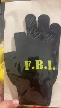Product Review of ถุงมือตัดปลายสองนิ้ว สำหรับขับขี่มอไซต์ บีบครัช บีบเบรค เขียโทรศัพท์ ไปพร้อมๆกัน ลุยแดดจ้า มือไม่ดำ แฟนแฮปปี้  ตรา M1 ลาย 1 ONE มีกันลื่น from M**m 🐶**🐶 0