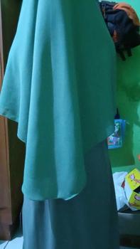 Product Review of Kerudung Segi empat oval Syari 140x140 ceruty babydoll premium Jilbab Muslim Nyaman from i**a 1