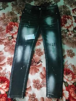 Product Review of QUẦN JEANS XÁM NAM DÀI 4 CÚC VẨY SƠN ĐI VIỀN TRẮNG SỌC NỔI 1 BÊN THỜI TRANG CÁ TÍNH   Menswear Denim Pants Có Túi from M**g 1