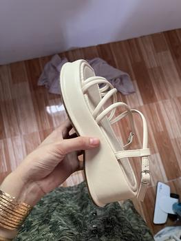 Product Review of EROSSKA - Giày sandal nữ đế xuồng dây quai mảnh cao 6cm màu nude - SB014 from ** C**g 1