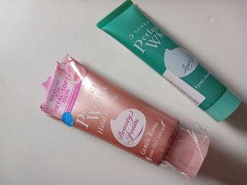 Product Review of SENKA Perfect Whip Gentle Rose Facial Foam 100gr - Mengandung Hyaluronic Acid Membersihkan Wajah from 🗯**️ 1