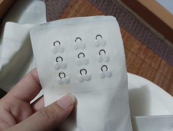 Product Review of Áo Lót Nữ Su Đúc Không Dây Mút Mỏng Nâng Độn Vòng 1 Tạo Khe Không Gọng Chống Xệ Gom Quả Áo Bra Nữ Su Đúc Không Dây Chống Tụt Không Gọng Không Đường May Hạn Chế Lộ Viền Lộ Mỡ Lưng -- VN240301 from H**h T**n 0