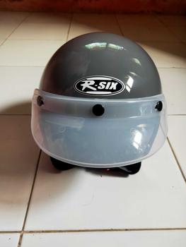Product Review of Helm Bogo Polos Pria Wanita  Hijab Friendly Terbaru Retro Pet SNI Kaca Motorcycle from i**m h**a 0