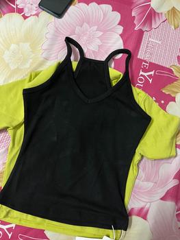 Product Review of B21_Áo 2 Dây Cổ V Phôm Ôm Body Chất Zip Lụa QC from T**n 0