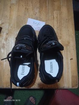 Product Review of giày thể thao nữ chữ s đen cao 9cm hách dáng tăng chiều cao , rất đễ đi Shoes Sneaker from m**a 0