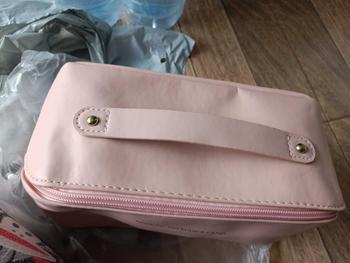 Product Review of 【พร้อมส่ง】ที่เก็บเครื่องสำอางหนัง กระเป๋าใส่อุปกรณ์อาบน้ำหญิง กระเป๋าเครื่องสำอางผู้หญิง from t**r 8** 2