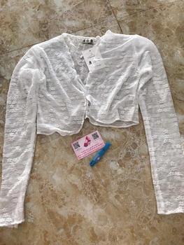 Product Review of Áo khoác cardigan croptop dài tay nữ vải len lưới hoa xuyên thấu khoác áo kiểu đầm hở sang chảnh G649 Nhung Women Ren Viền Ren Màu Đen Voi from T**) 1