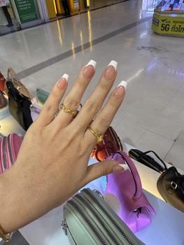 Product Review of A117 P'Nat Thai เล็บปลอมเจลแท้แฮนด์เมด สไตล์ฝรั่งเศสแบบเรียบง่าย สำหรับสาวๆ ที่ชอบการทำเล็บพื้นฐาน ดูธรรมชาติ เข้ากับเสื้อผ้าหลากหลายสไตล์ ใช้ซ้ำได้ ติดทน ทำเล็บเอง[ของขวัญฟรี]ชุดอุปกรณ์*1 กล่องเก็บเล็บ*1 from 🩷**u L**🩷 0