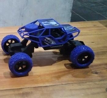 Product Review of COD  mainan anak laki laki 1：18 MOBIL REMOTE CONTROL RC MONSTER CROSS COUNTRY SKALA lampu  baterai  toys  baterai lampu from h**r 0