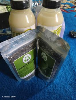 Product Review of Paket 1 Liter Lemovita Sari Lemon Jus Murni BPOM Halal Organik Bebas gula  Alami Fruity Botol Air Juice (250ml x 4pcs atau 500ml x 2 pcs) from M**🌜 1