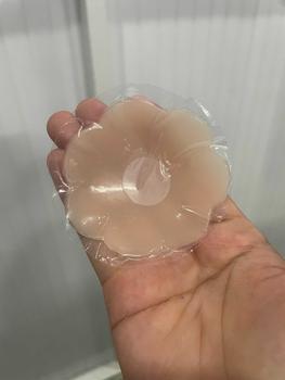 Product Review of Set 5 Cặp Dán Ti Silicon Che Nhũ Hoa Sử Dụng Nhiều Lần 9990 Nữ Women Voi Sen mieng  dan from Q**n l**9 0