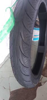 Product Review of 1 Cái Vỏ Lốp Xe HVR 17 inch Không Ruột cho Exciter Winner Raider Satria Sonic (SL 1 cái) - Vỏ Lốp Xe Máy from u**0 1