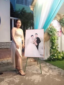 Product Review of VÁY LỤA THIẾT KẾ XẺ TÀ TÔN DÁNG CHÍT LY EO from Ú** N**g 6**1 0