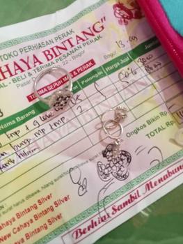 Product Review of Anting kenip anak 0,5gram perak asli 925 from b**a l**i 0
