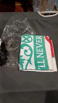 Product Review of Liverpool FC โลโก้พรมแขวนผนัง, วัสดุโพลีเอสเตอร์, ตกแต่งห้องนอนพรม, ของขวัญ, พร้อมคลิป ผ้า from ช**า 0