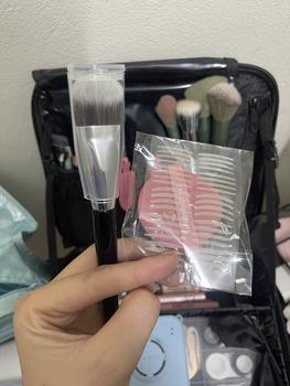 Product Review of Cọ Trang Điểm Kem Nền Đường Viền, LiliBeauty, S47 from M**🌱 0