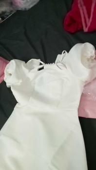 Product Review of Váy tafta cổ yếm hở vai tay bồng thiết kế Lucido V42 from T**u H**g 0