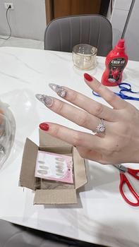 Product Review of Mã D006 - Nailbox Thiết Kế Thủ Công French Mắt Mèo (kèm bộ dụng cụ). from t**ỷ 2