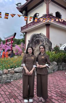 Product Review of [ THÊU PHÁP DANH ] Bộ đồ lam đi chùa nữ thêu hoa sen phối tay chất liệu đũi thái mềm mại sang chảnh from P**ư 0