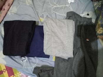 Product Review of 100RIBU DAPAT 4 CELANA JOGGER PANJANG PRIA WANITA TRAINING SWEATPANTS DEWASA OLAHRAGA GYM SPORTS JUMBO Uniseks SHORTS from z**l 0