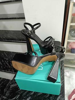 Product Review of Giày cao gót DARIUS K1017 [Hàng fullbox] gót to cao 12- 13cm , có đúp trước, da mờ , quai mảnh , đơn  giản from 🍓**n N** ** 1