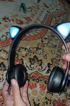 Product Review of Headphone Wireless Bluetooth Headset Cat Ear Telinga Kucing Gaming LED Stereo Bass Earphones from P**a 1
