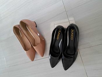 Product Review of Giày Cao Gót 3p Da Bóng Sai 35-42 Fom Chuẩn Đế Cao Su Chống Trơn - Shoes Jean from H**g V** ** M**) 1